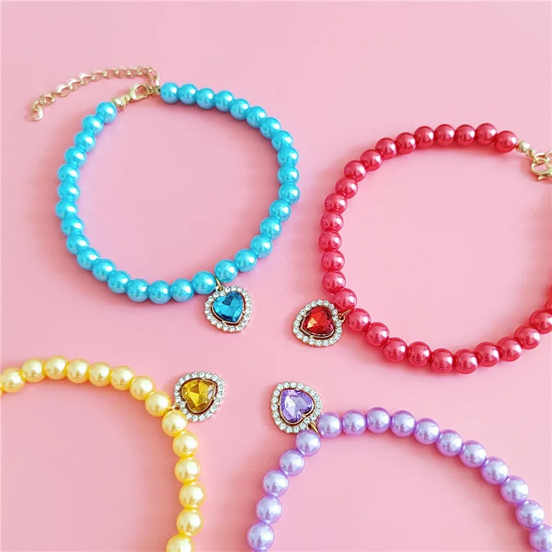 

Pet Dog Cat Pearl Necklace Collar with Glittering Heart Pendant Beautiful Fashion Pet Cute Wedding Jewelry Accessories Dog Cat