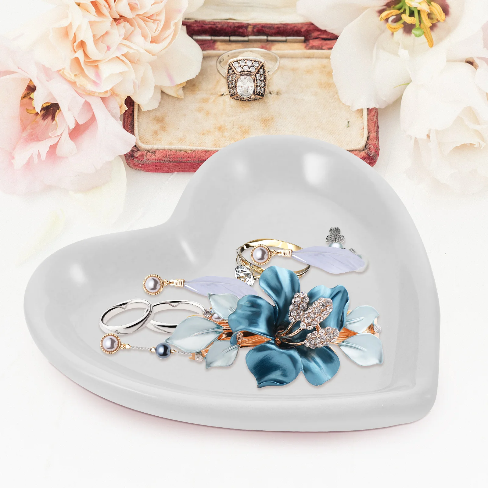 

Dish Ring Plate Home Jewelry Holder Vanities Makeup Rack Trinket Holders Heart Organizer Ceramics Jewellery Miss Decoration