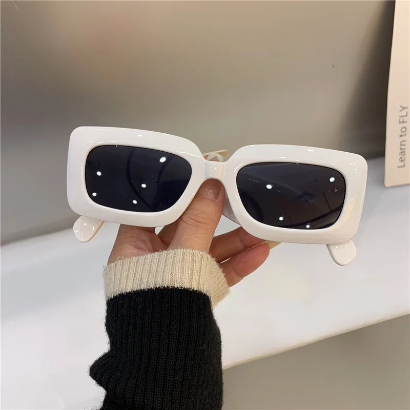 Современные новые нестандартные солнцезащитные очки в полной оправе Популярные