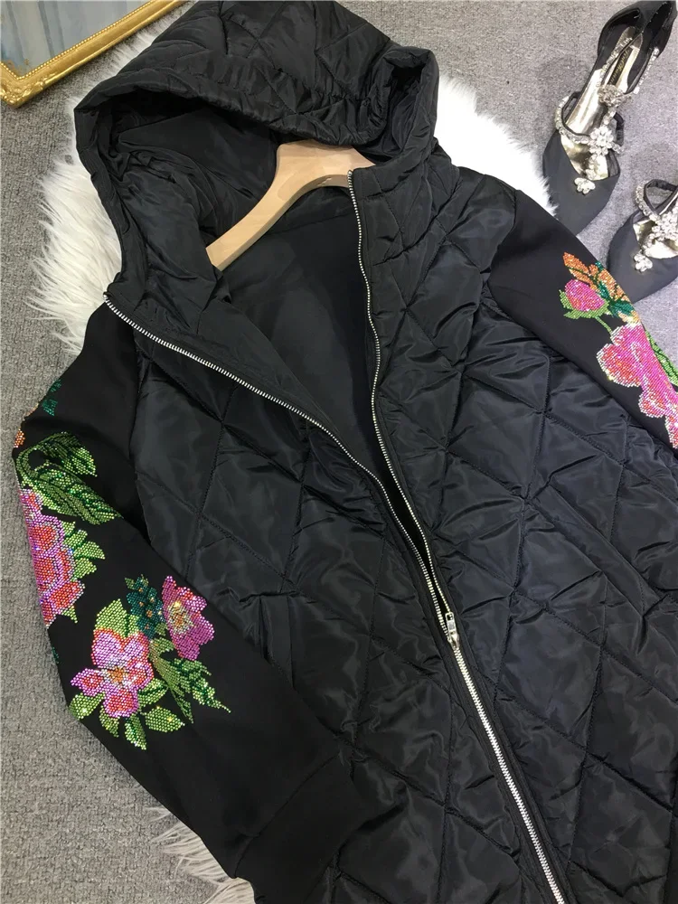 Женская стеганая куртка с длинным рукавом