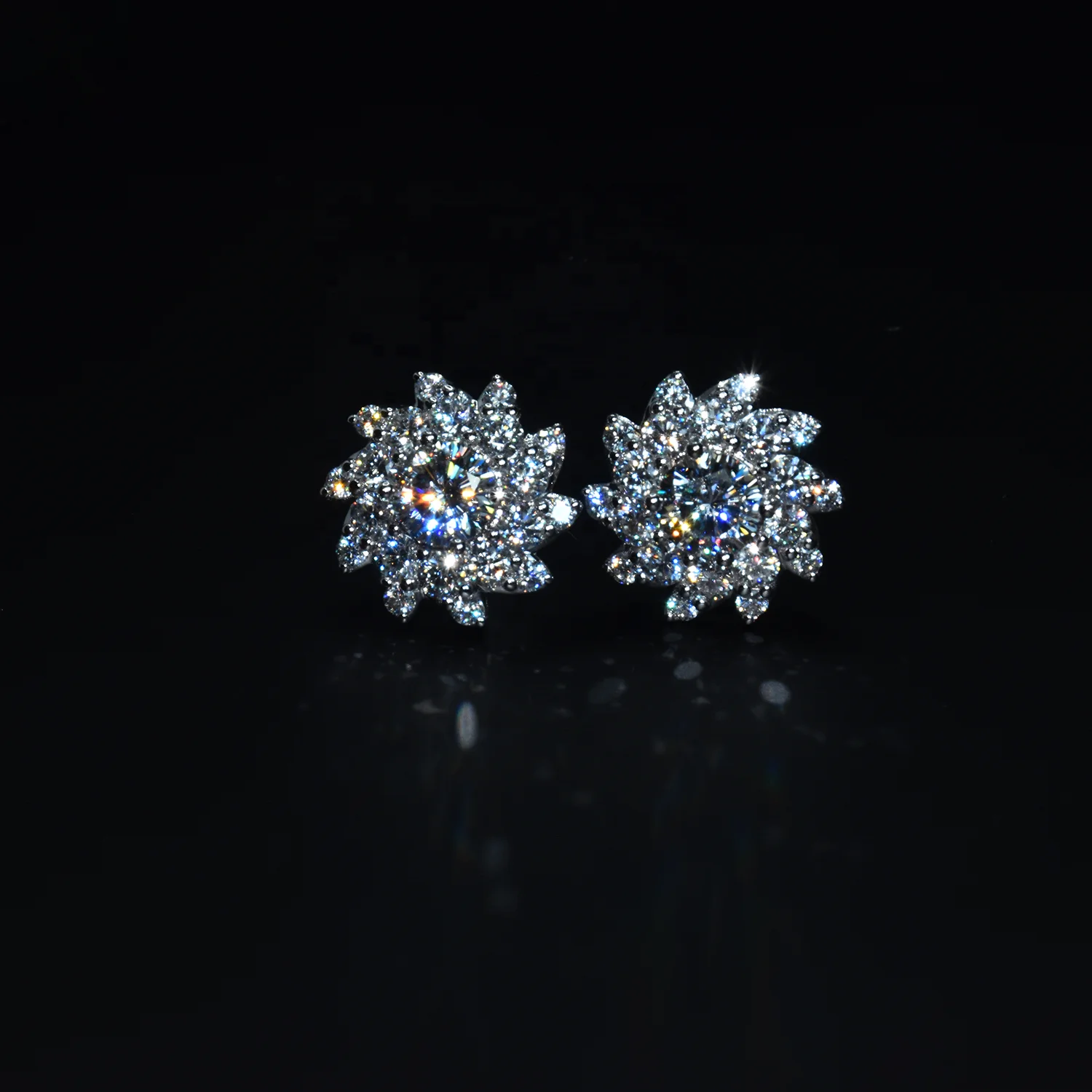 

Fine Jewelry 1.5CT Center Diamond 18K 14K Dubai Solid Gold SunFlower Moissanite Diamond Charm Earring For Women