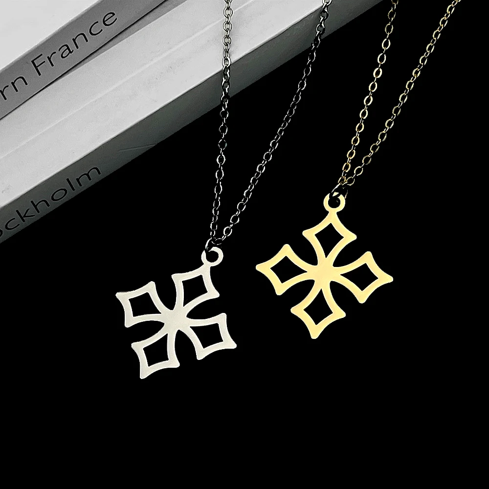 

Personalized Women Stainless Steel Cross Chain Necklace Hollow Out Darts Pendant Necklace Jewelry Birthday Party Gifts Wholesale