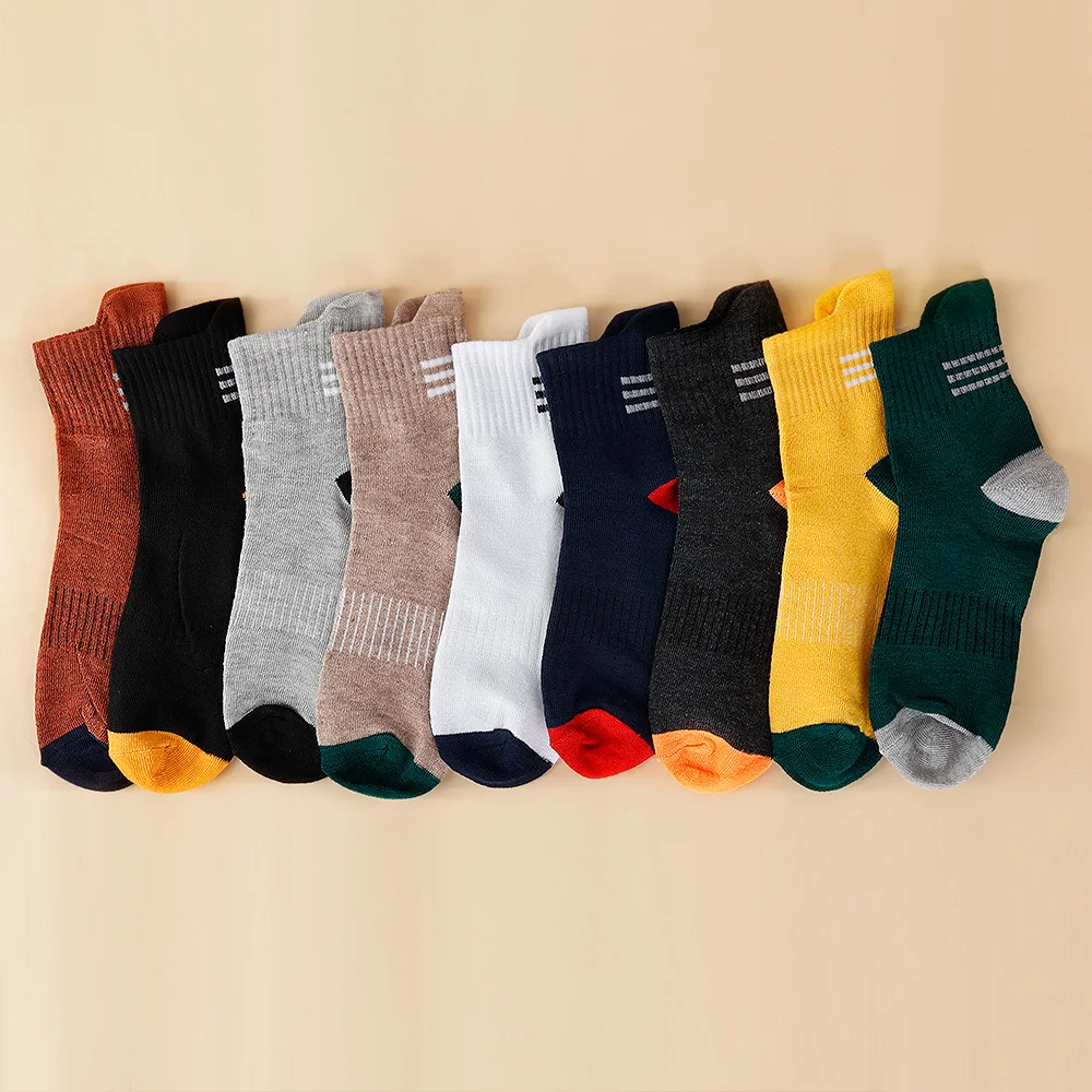 Men Socks Thickened Warm Breathable Sports Socks Multi-color Autumn Winter Casual Men High Quality Middle Tube Ear-lifting Socks