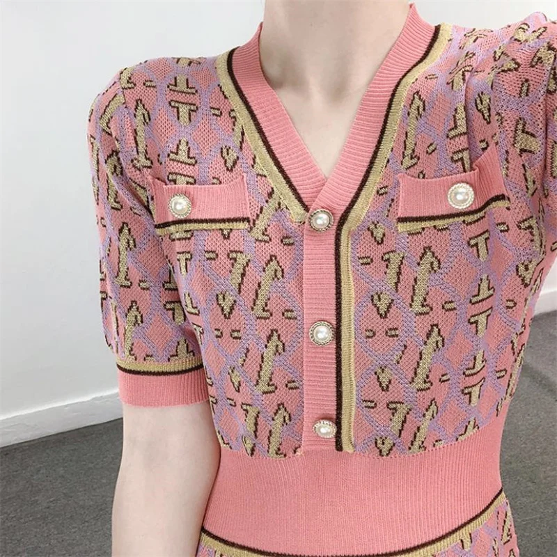 

Женское жаккардовое платье, облегающее трикотажное платье с коротким рукавом и V-образным вырезом, лето 2022