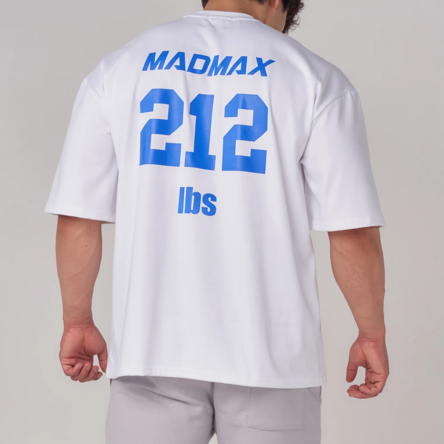 Футболка мужская оверсайз с коротким рукавом и спущенными плечами свободная