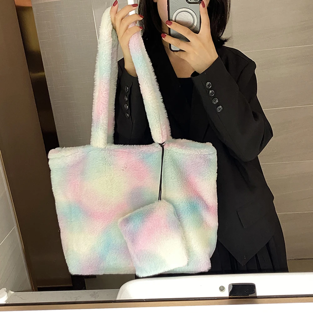 

Модные зимние модные мягкие плюшевые сумки для женщин, вместительная сумка из искусственного меха, пушистая сумка, сумка на плечо, сумка-тоу...