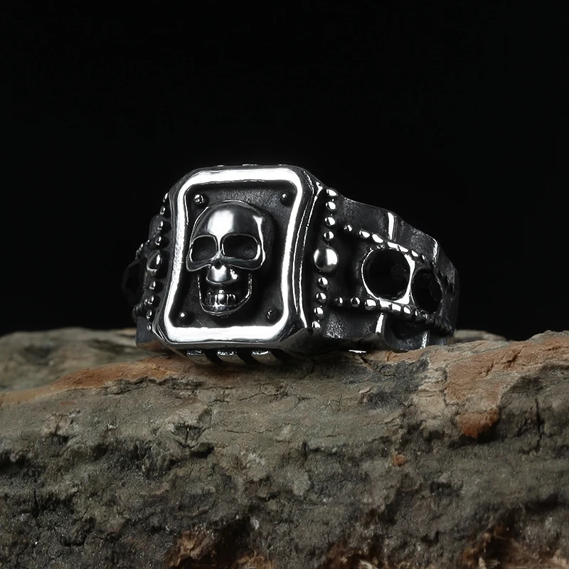 

Vintage Men's Stainless Steel Skull Ring With Black Stone Unique Fashion Style Punk Motorcycle Biker Ring Man Jewelry