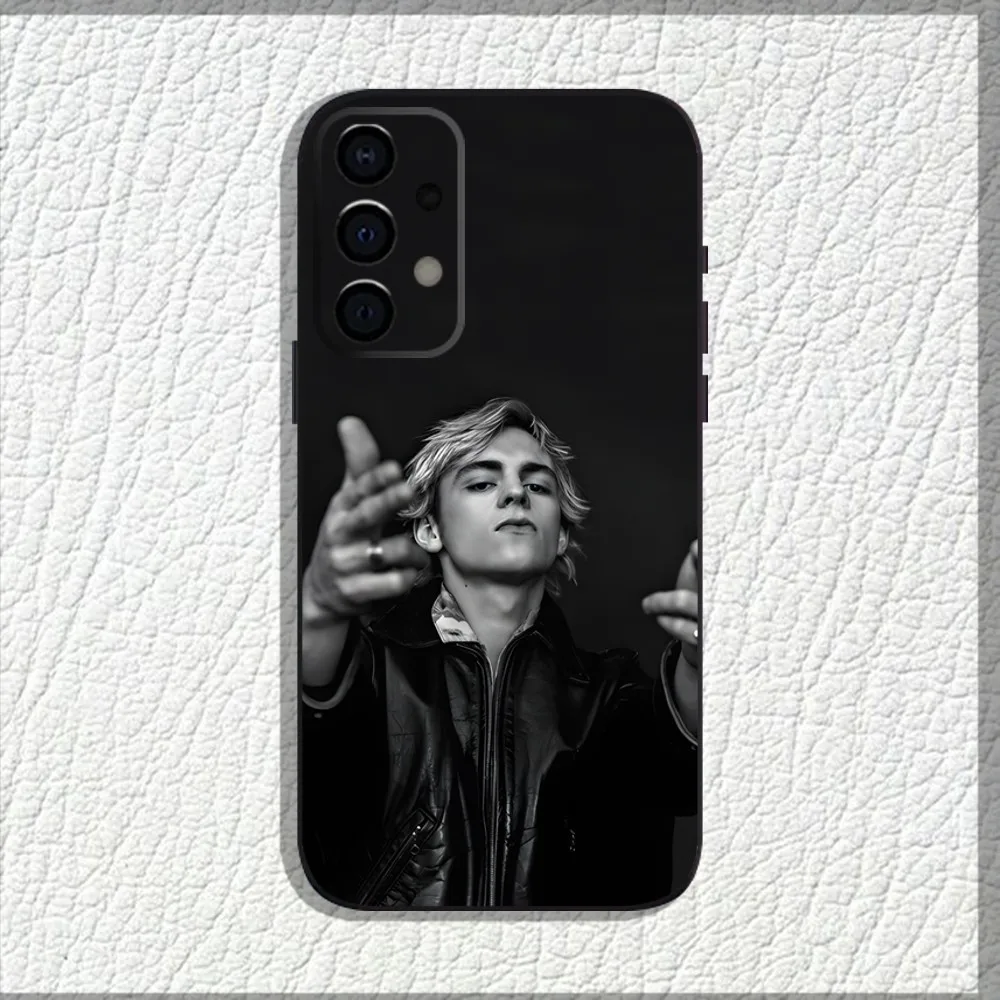 The D-Driver Era Girlfriend Phone Case For Samsung Galaxy A13 A21s A22 A31 A32 A52 A53 A71 A80 A91 Soft Black Shell