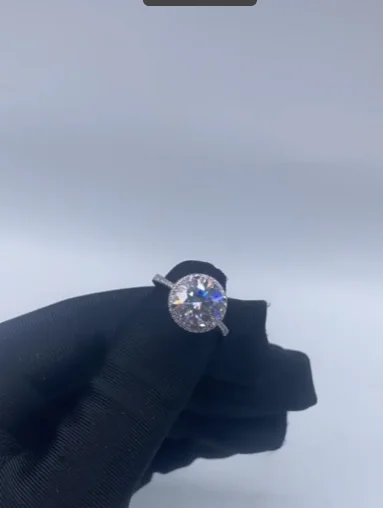 

Women's sterling silver 925 platinum plated ring