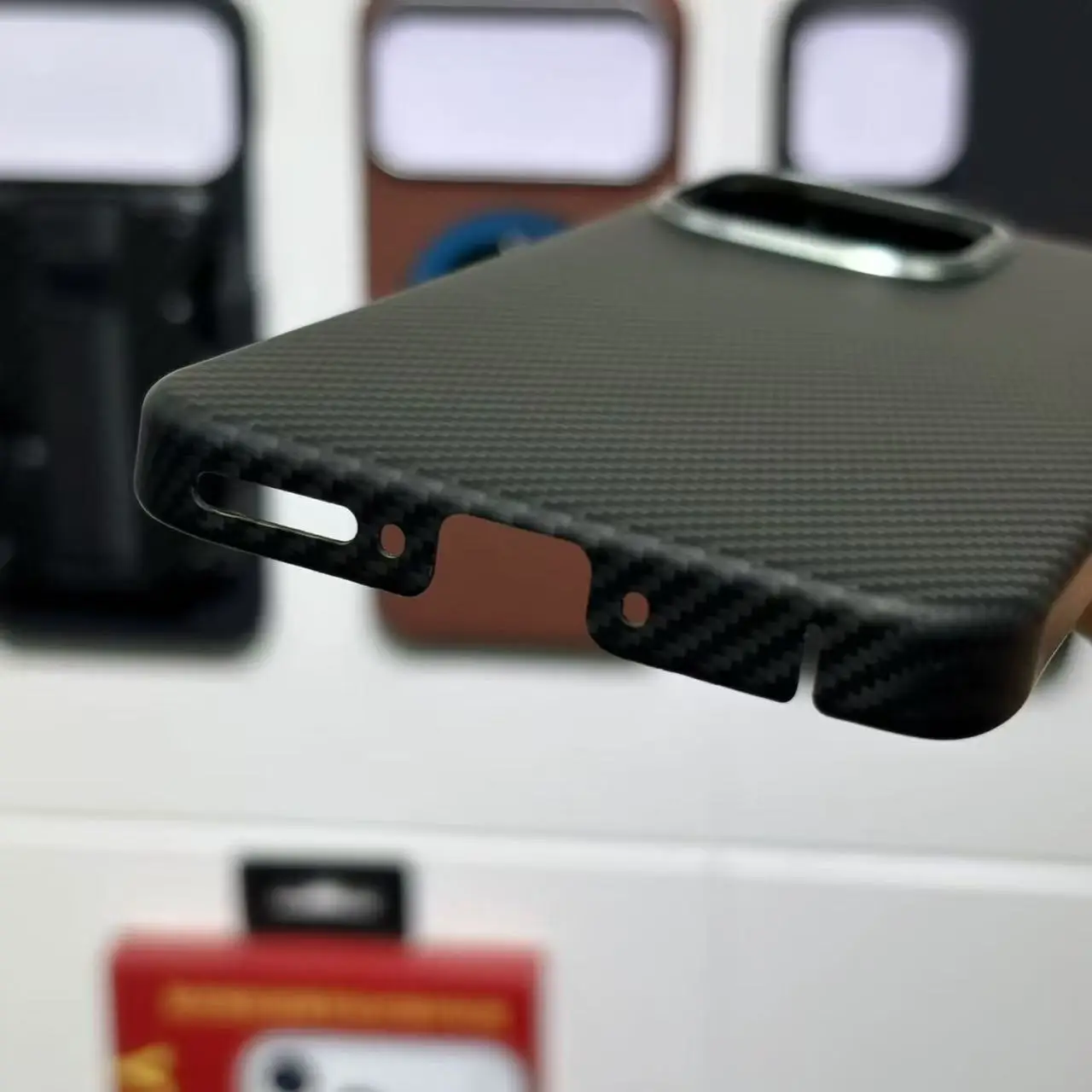 Фото Магнитный кевларовый чехол для OnePlus 15, с текстурой арамидного и углеродного волокна, полузакрытый, ультратонкий, премиум-класса, ударопрочный, жесткий корпус №2
