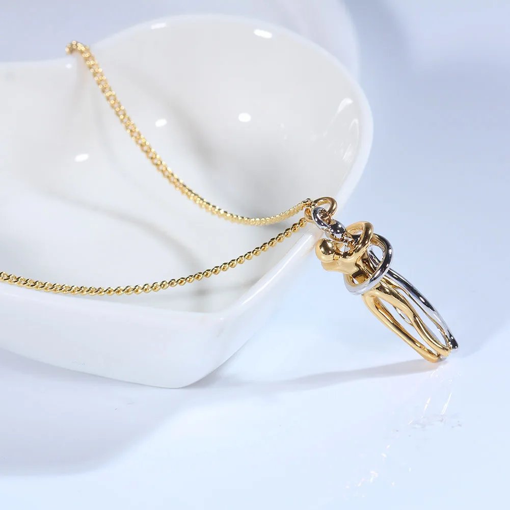 

Couple Necklace Female Personality Lingering Hug Pendant Necklace