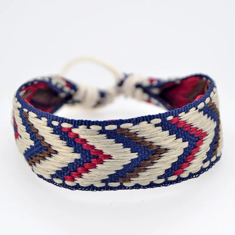 Браслет с шармами плетеный веревочным шнурком браслет этническим цветочным