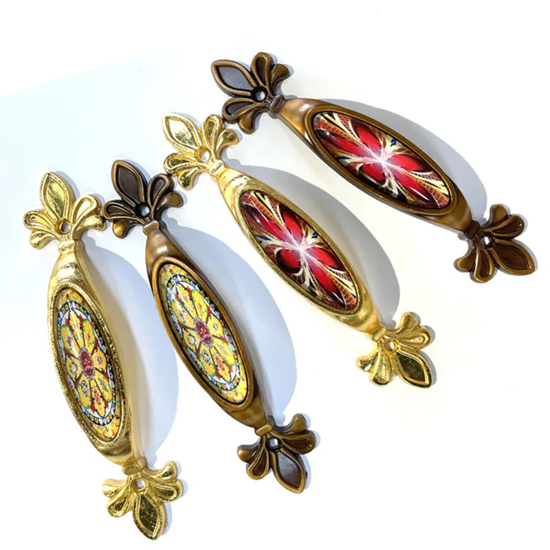 

Luxury Vintage Furniture Handle Elegant Bronze Kitchen Cabinet Knobs and Handles Wardrobe Cupboard Door Handle Drawer Pulls