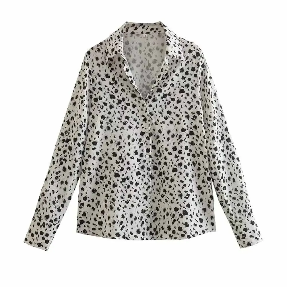 

Женская атласная рубашка с принтом, на пуговицах