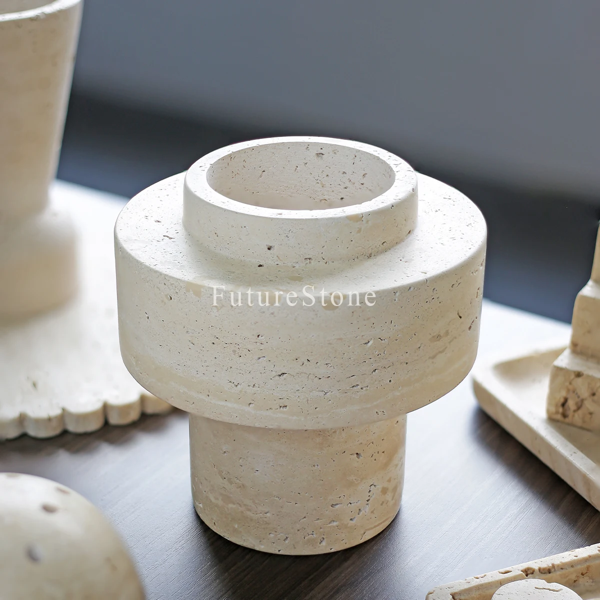 

Современная ваза из мрамора 16x16x16 см