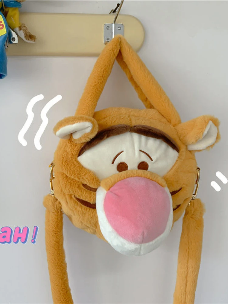 Disney Tigger 2022 New Girls Plush Doll Cute Large Capacity Messenger Bag Travel Lightweight Outdoor Leisure Handbag