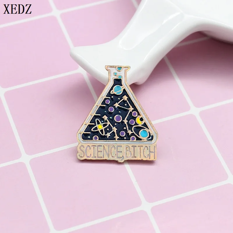 

XEDZ Science Enamel Brooch SCIENCE BITCH Chemistry Experiment Mug Pin Lapel Badge Lab Denim Shirt Cartoon Jewelry Gift