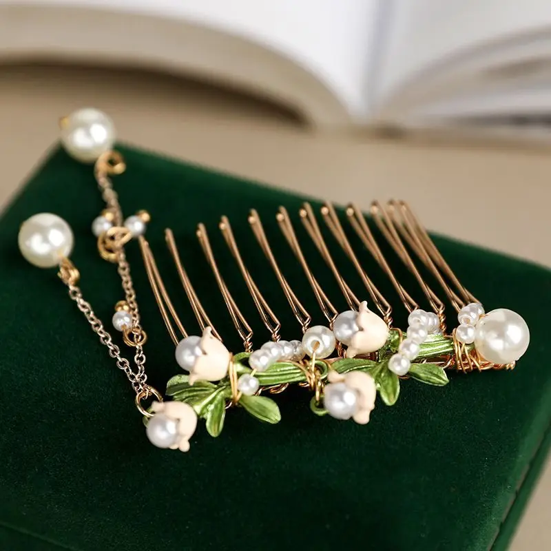 

Vintage Hair Comb Summer Fresh Leaf Pearls Hair Accessories for Women