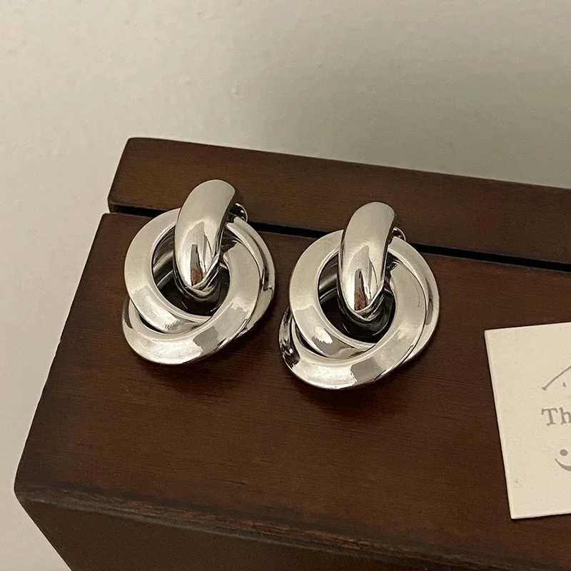 Женские серьги-гвоздики из серебра 925 пробы