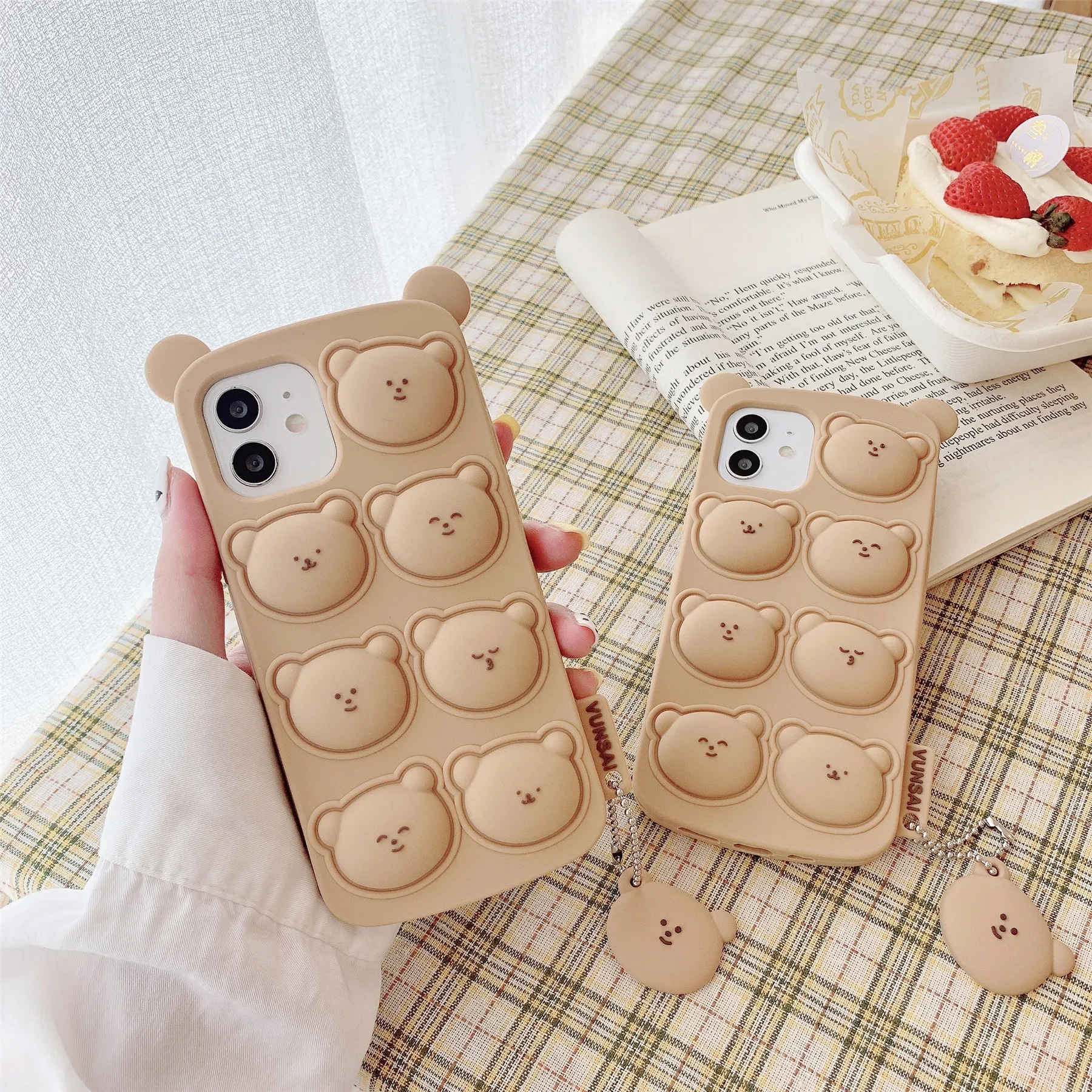 Cute Bear Relive Stress Pop Fidget Toys Push It Bubble Silicone Phone Case For Iphone 6 6s 7 8 Plus X XR XS 11 12 Pro Max Cover