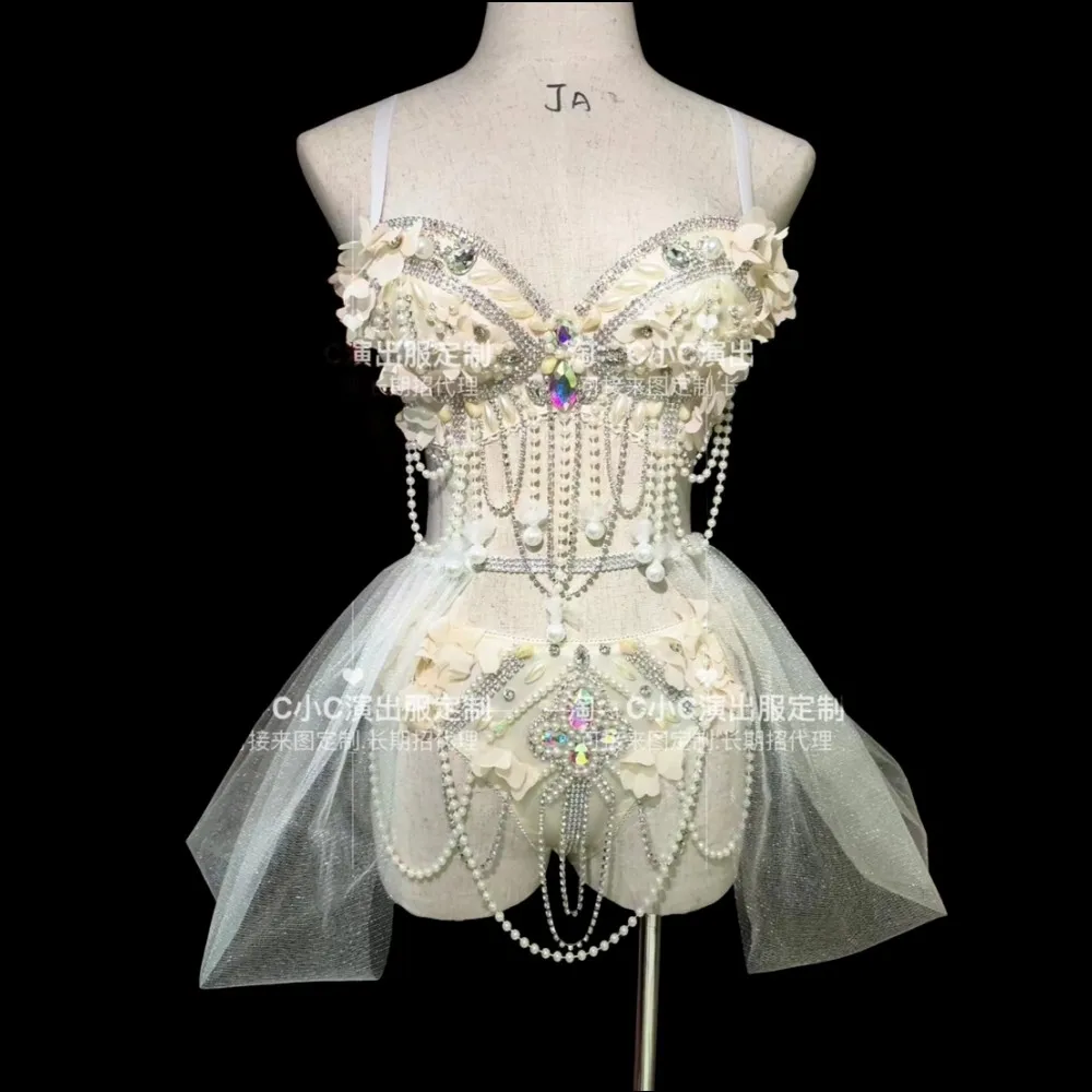 Блестящая женская бикини с бисером