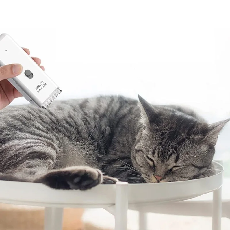 

Pet Grooming Kit Low Noise Shaver Portable Electric USB Rechargeable Cordless Trimmer for Dogs