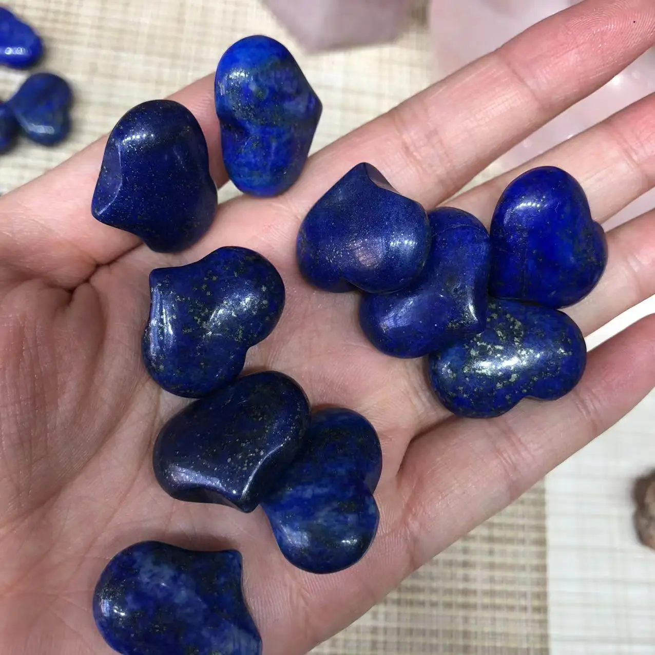 

Natural Stones Lapis Lazuli Heart Polished Quartz Crystal Carved Gemstones Healing Reiki Love Gem Home Decoration