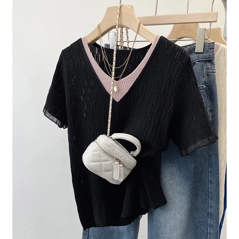 Женский свободный трикотажный свитер с V-образным вырезом