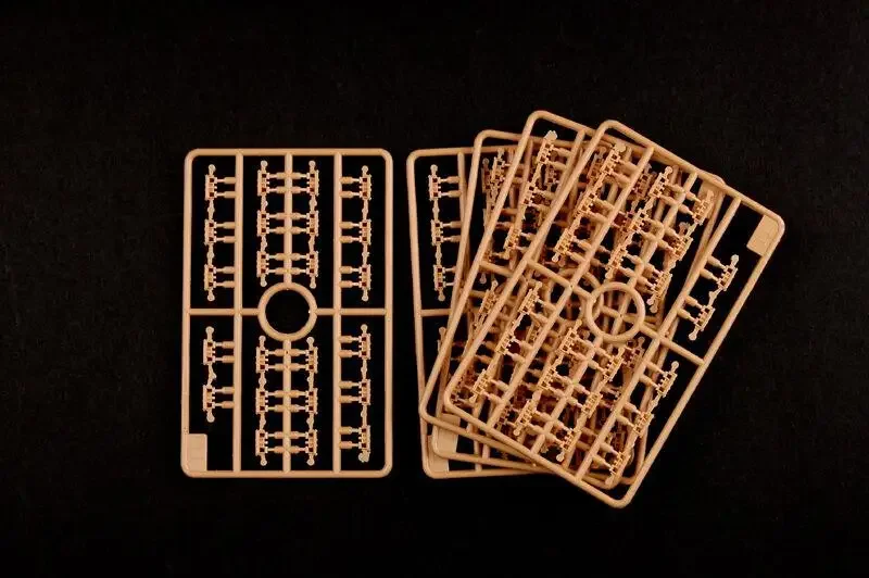 Trumpeter МОДЕЛЬ 1/35 01577 Немецкий комплект пластиковых моделей PzKpfw 38(t) Ausf.E/F