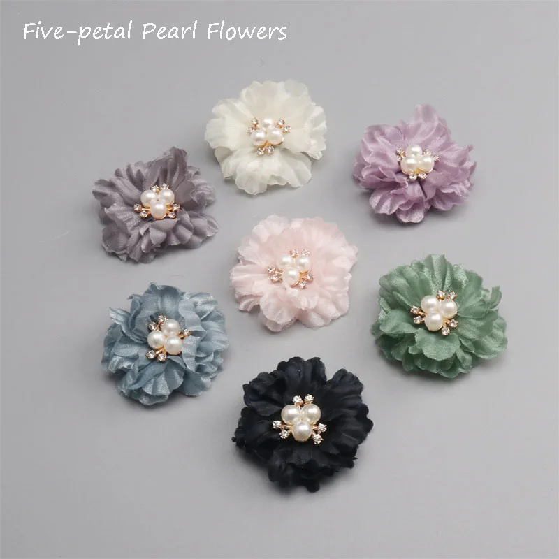 

Popular Five-petal pearl flower patches Sew on DIY sewing Sticker applique cloth wedding dress Hairpin headdress decor 3pcs