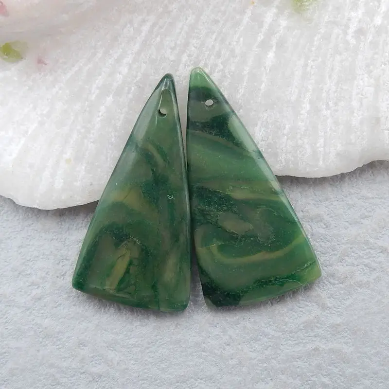 

Модные бусины из натурального камня в африканском стиле с нефритом для женщин 30x15x4 мм 5,1 г