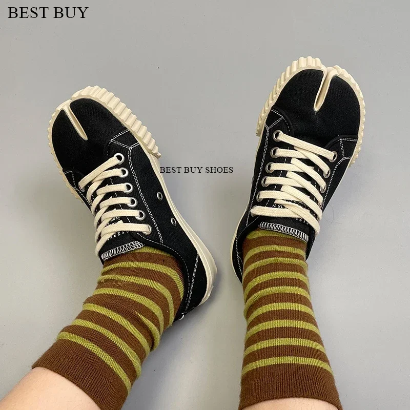 Женские лодочки на шнуровке