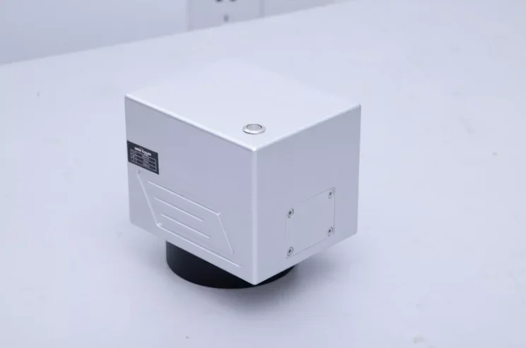 Волоконно-лазерная маркировочная машина использует сканирующую головку SINO Galvo