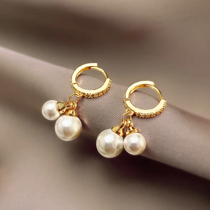 

Серьги-кольца женские металлические, простые модные украшения с жемчугом, блестящие украшения для женщин и девушек, Классические трендовые...