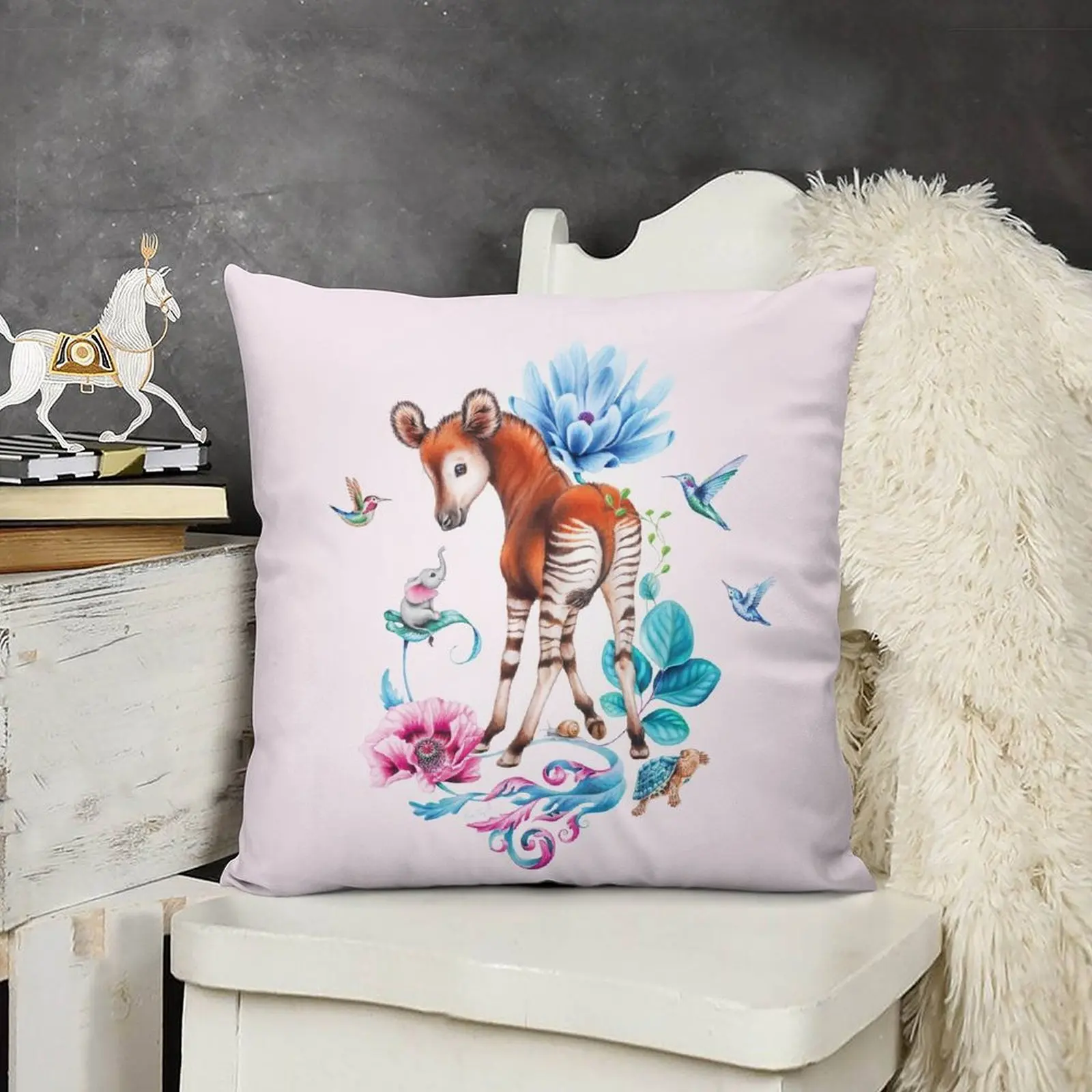 Декоративная подушка Young okapi от Марии тиqwah декоративные подушки для роскошного