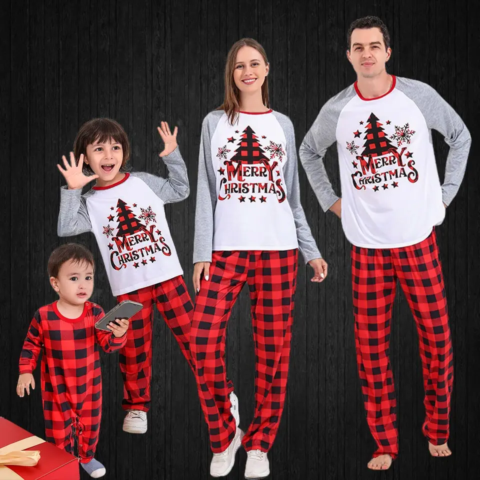 

2022 Merry Christmas Tree Print Family Matching Outfits Mother Father Kids Baby Dog Sleepwear Casual Family Look Cotton Pajamas