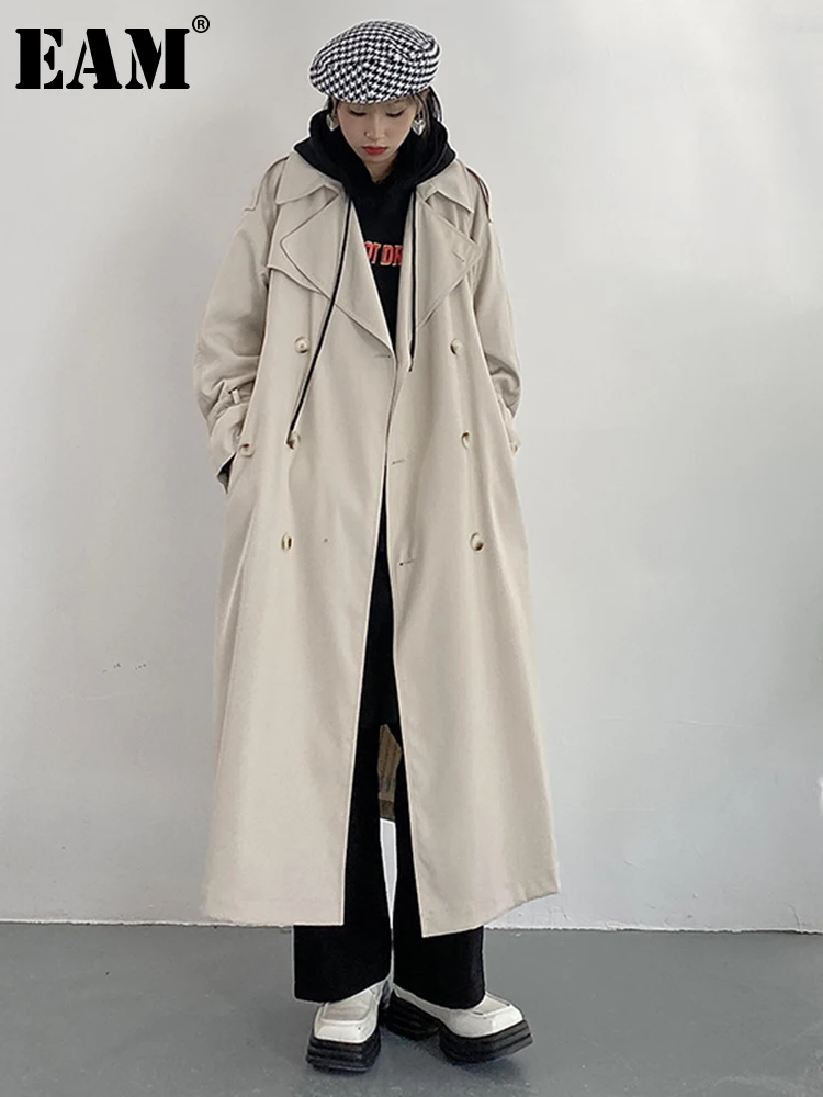 

[EAM] Women Apricot Big Size Long Belted Trench New Lapel Long Sleeve Loose Fit Windbreaker Fashion Spring Autumn 2023 1DF0212