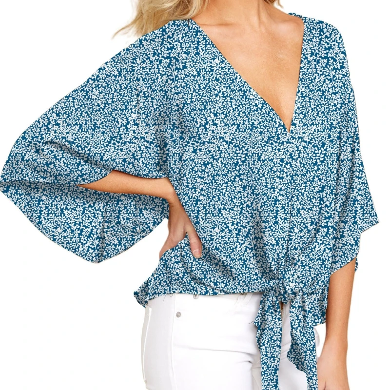 

Женская блуза с цветочным принтом, глубоким V-образным вырезом и поясом