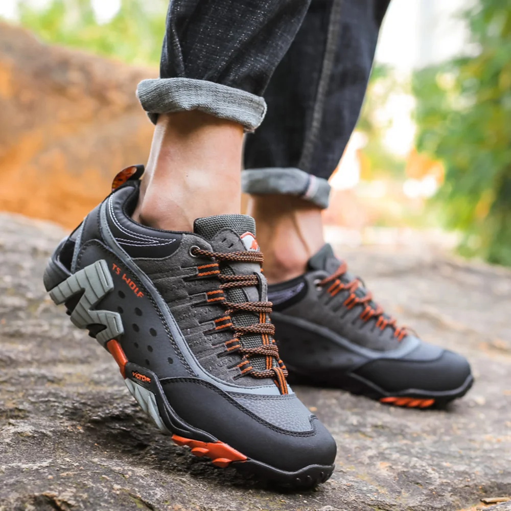 New Outdoor Genuine Leather Trekking Shoes Couple Men Hiking Shoes Waterproof Non Slip Climbing Camping Trekking Men Sneakers