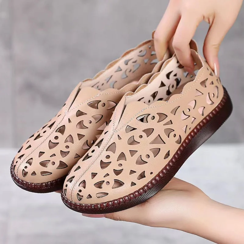 

Plus Size 2022 New Genuine Leather Spring Summer Sandals Breathable Hole Boots Flat Soft Non-slip Comfortable Sandalias De Mujer