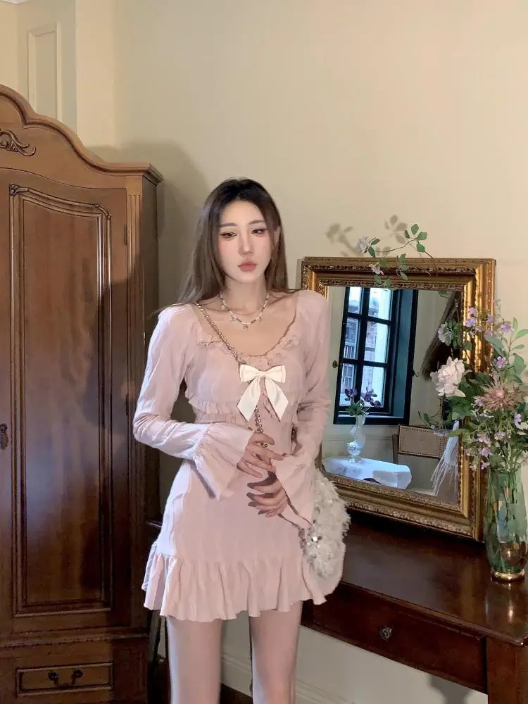Женское короткое платье с оборками Осеннее милое французское розовое бантом и