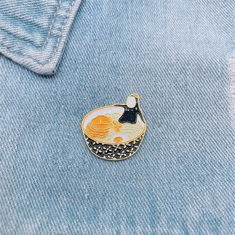 

Creative Egg Ramen Brooch Badges Decor Clothing Lightweight Jewelry Accessories