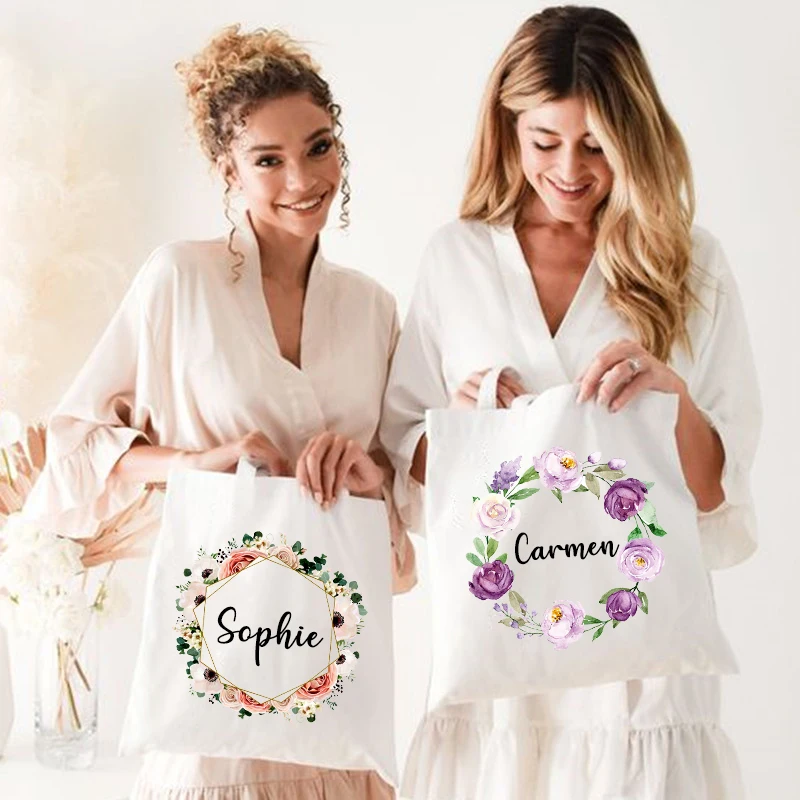 

Personalized Bridesmaid Bags Wreath with Name Tote Bag Wedding Bridal Bachelorette Party Shoulder Bag Custom Pouch Gift for Her