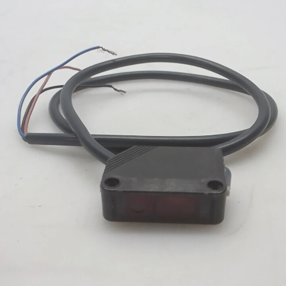 

New E3Z-L61 Photoelectric Switch Photoelectric Sensor NPN Output Normally Open And Normally Closed Switchable ip