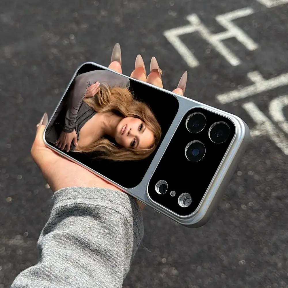 Фото Чехол для телефона Jennifer Lopez из текстурированной кожи ягненка для iPhone 17 16 15 14 13 12 11 Pro Max Plus №5