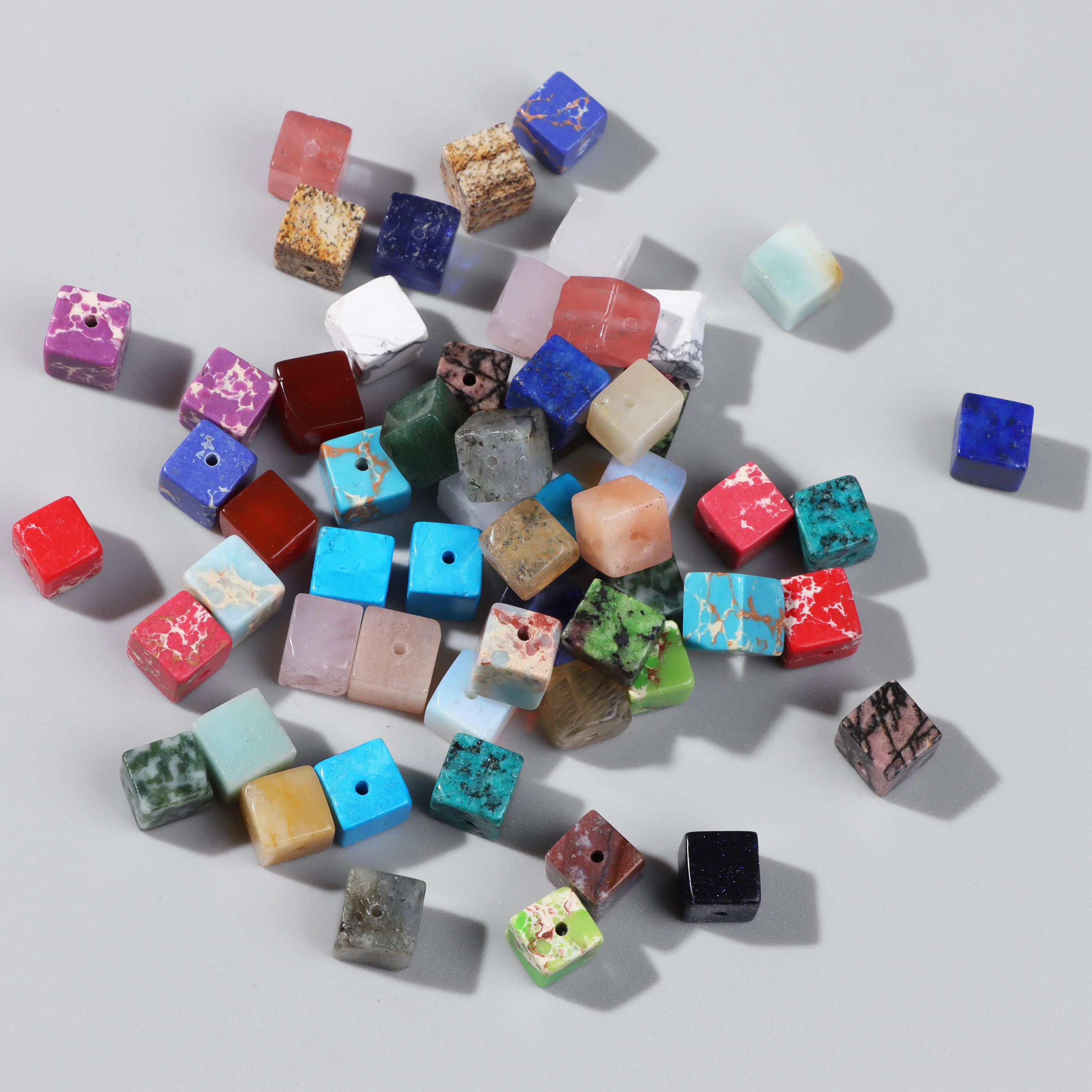 Бусины Из Натурального Квадратного камня 4/6/8 мм |