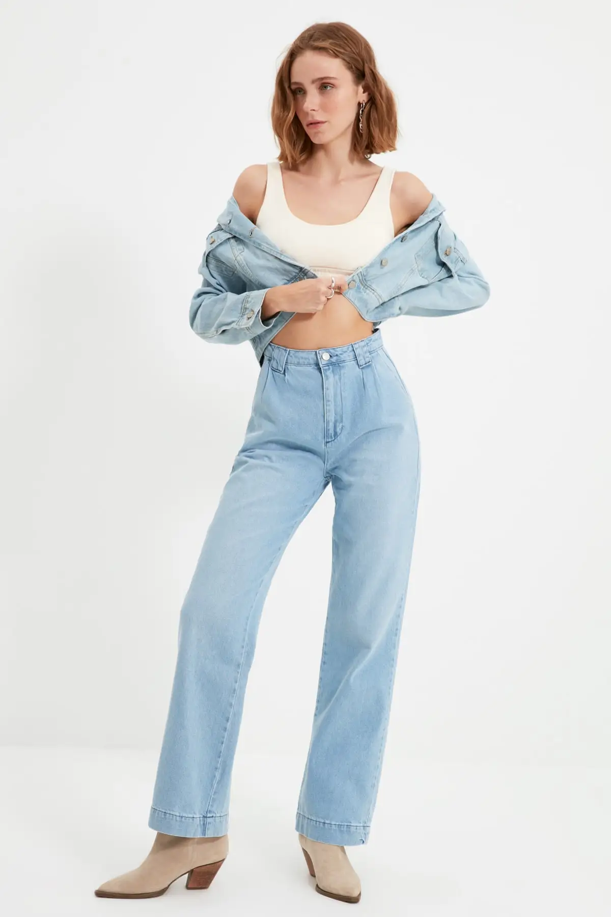 

Trendyol Pleated High Waist 90's Wide Leg Jeans TWOAW22JE0702