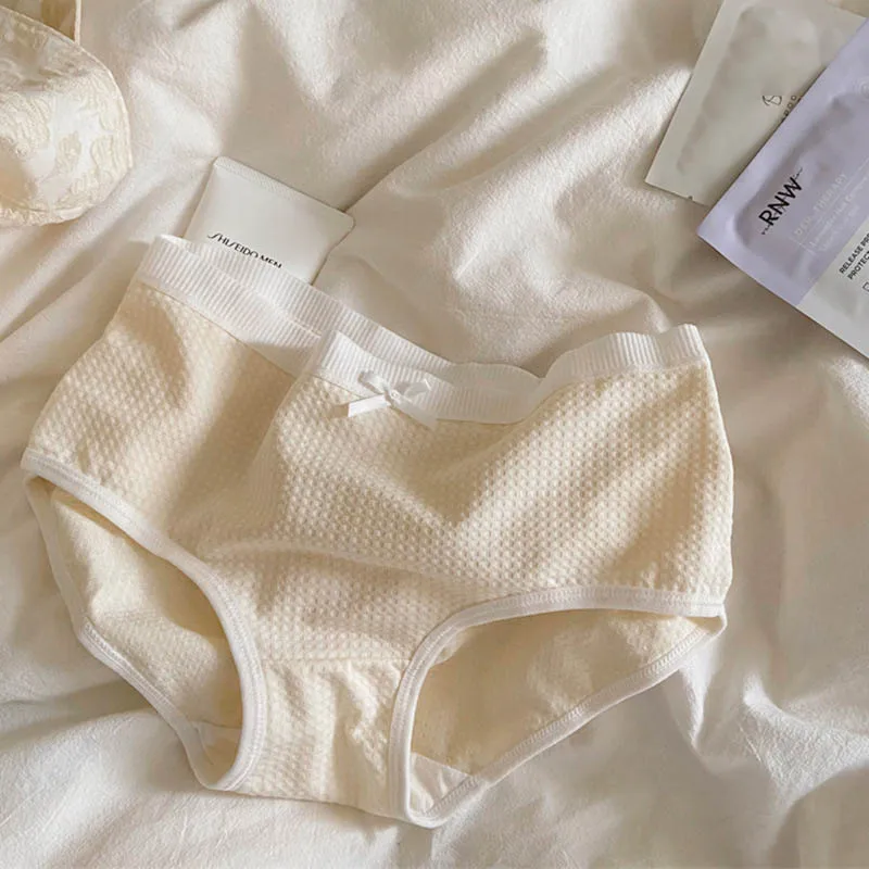 

3 articles/Plaid panties simple comfortable breathable mid-waist girls can be cute little fresh cotton triangle pants