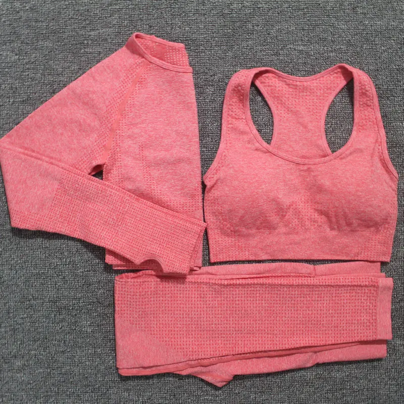 Женский спортивный костюм для занятий йогой летний из бюстгальтера и топа с