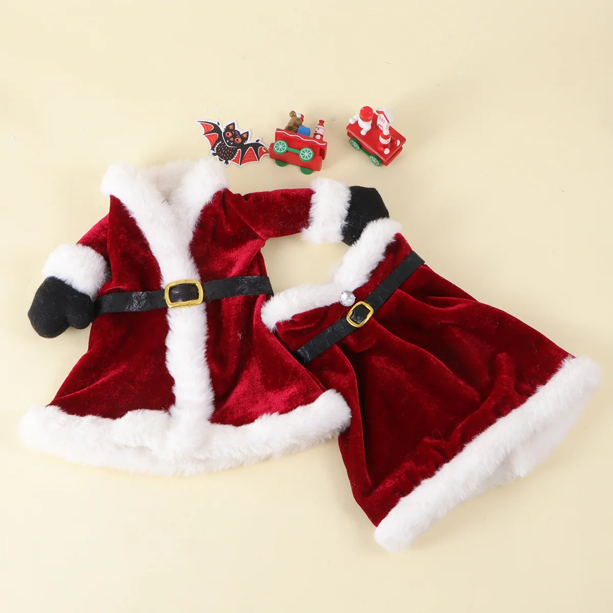 

2pcs Bottle Bags Set Red Bottle Wrap Bottle Skirt Cover Bottle Dress for Office Store Shop